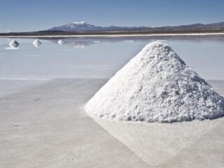 China refuerza lazos con Chile: BYD y Tsingshan continúan proyectos de litio y apuestan por la sostenibilidad y tecnología avanzada