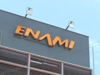 Expertos debaten sobre la reforma del gobierno corporativo de Enami para fortalecer la minería en Chile