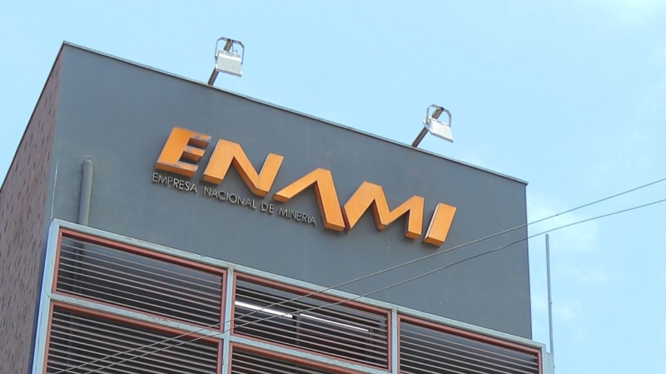 Expertos debaten sobre la reforma del gobierno corporativo de Enami para fortalecer la minería en Chile