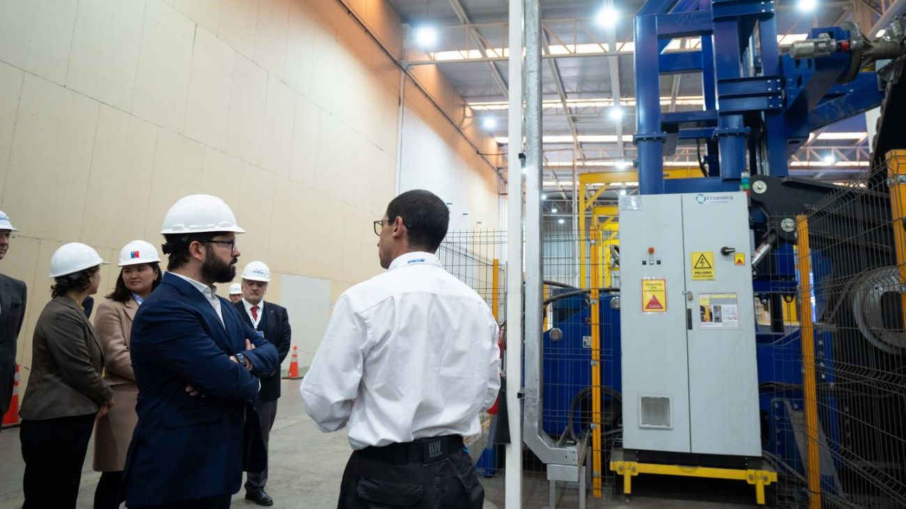 Presidente Boric inaugura Planta Michelin en Chile para impulsar minería sostenible y economía circular