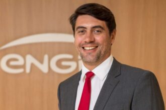 Juan Villavicencio asume como nuevo Gerente General de Engie Energía Chile tras exitosa gestión de Rosaline Corinthien en la transición energética y diversidad de género