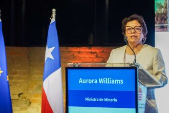 Ministra Aurora Williams lidera en Bruselas la misión chilena para fortalecer la cooperación en minerales críticos hacia el RawMaterials Summit 2025