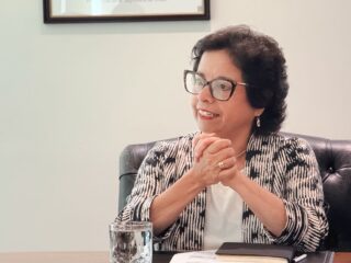 Ministra Aurora Williams lidera delegación chilena en Bruselas para fortalecer lazos en minería de litio y cobre en el RawMaterials Summit 2025