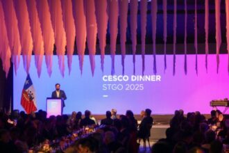 Presidente Boric Reafirma Compromiso con Apertura Económica en Cena Cesco 2023: Chile Enfrenta Guerra Arancelaria con Estrategia de Colaboración y Desarrollo Sostenible