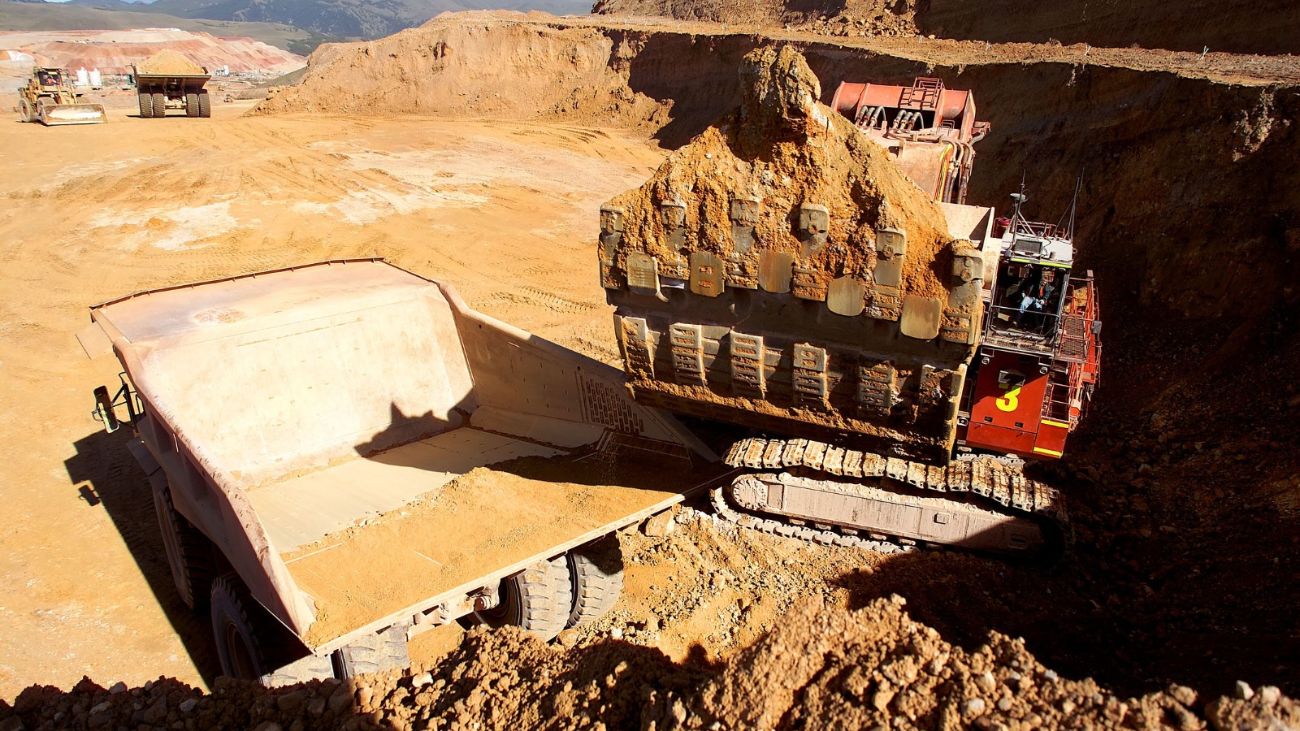 Resultados de Perforación en Proyecto Sombrero Revelan Expansión de Mineralización de Cobre y Oro