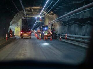 Chile intensifica esfuerzos contra la polución en Chuquicamata: Innovación y colaboración clave en la minería subterránea