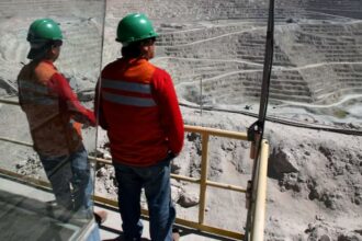 Chile enfrenta el desafío de formar técnicos para una minería digital: colaboración y educación clave para el empleo local