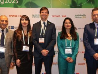 BHP lidera en sostenibilidad y tecnología en la conferencia Sustainable Mining 2025 en Chile