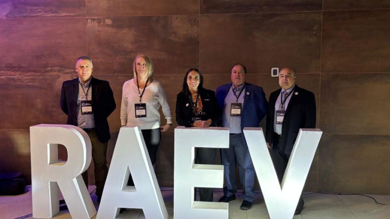 Albemarle gana el Premio RAEV a la Seguridad en Transporte 2023 por su destacada gestión de flotas en Chile