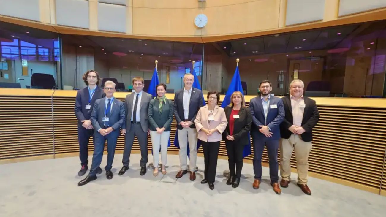 Chile y la Unión Europea fortalecen cooperación en minería sostenible en el RawMaterials Summit 2025