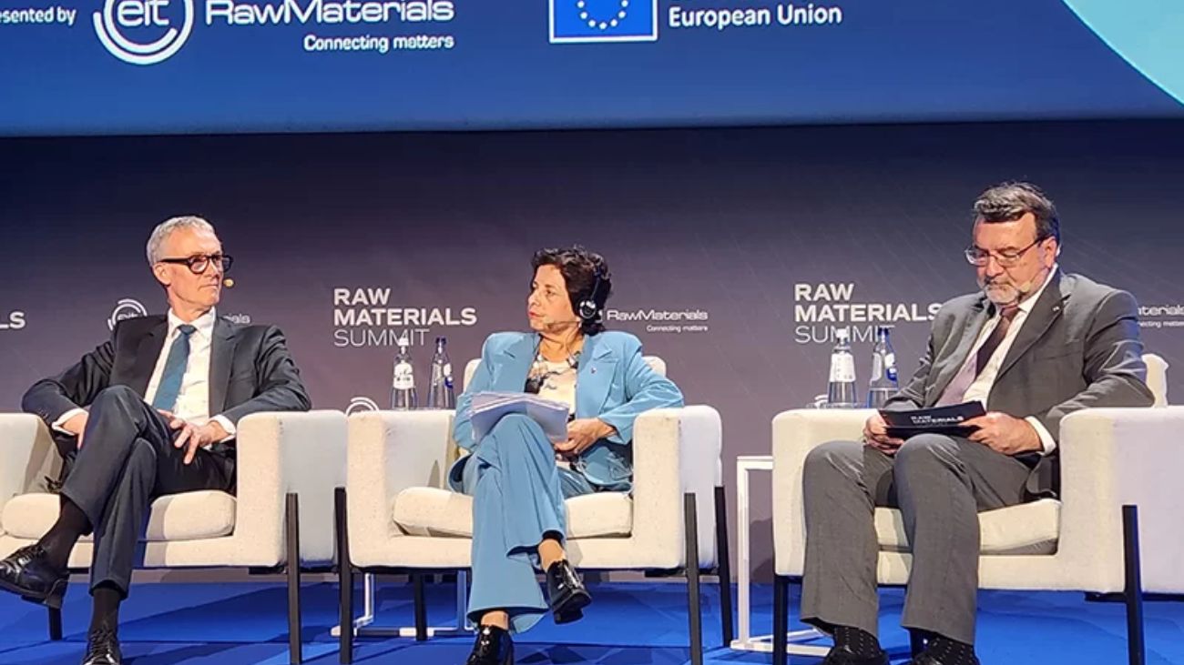 Chile Refuerza Alianzas con la Unión Europea para una Minería Sostenible de Minerales Críticos en el RawMaterials Summit 2025