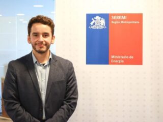 Jesús Agüero Muñoz, nuevo Seremi de Energía en RM: Liderando la transición hacia energías renovables y electromovilidad