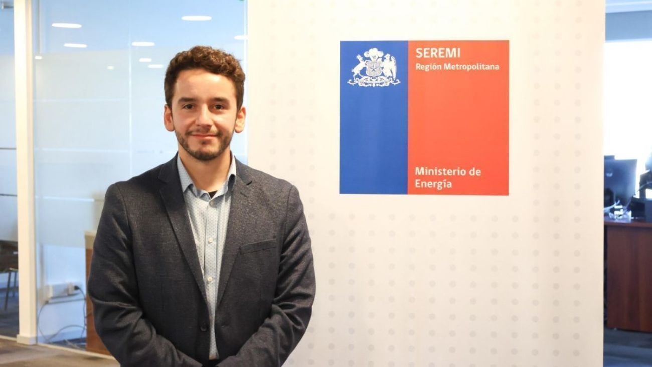 Jesús Agüero Muñoz, nuevo Seremi de Energía en RM: Liderando la transición hacia energías renovables y electromovilidad