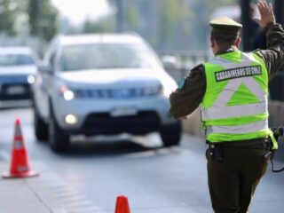 Santiago Amplía Restricción Vehicular hasta Agosto para Reducir Contaminación Invernal