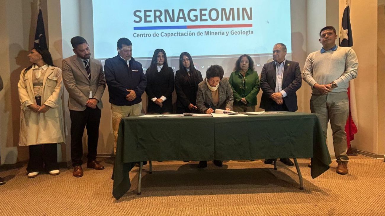 Ministerio de Minería y Sernageomin lanzan 2.000 becas para curso de Monitor de Seguridad Minera en Antofagasta