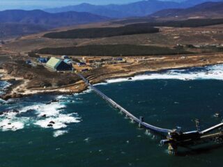 Minera Los Pelambres celebra 25 años liderando en sustentabilidad: 100% energía renovable y avanzada gestión del agua en Chile