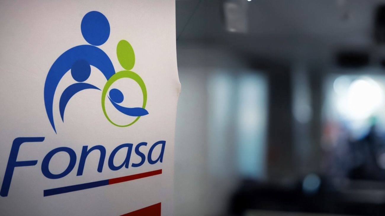 Fonasa 2025 Amplía Cobertura en Salud Femenina: Nuevos Beneficios en Fertilidad, Endometriosis y Anticonceptivos