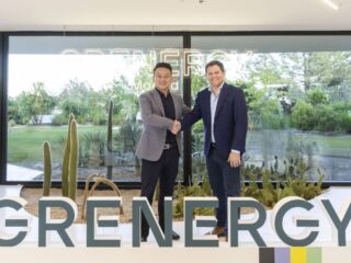 Grenergy cierra histórico acuerdo con BYD para suministrar 3,5 GWh de baterías en Latinoamérica, marcando un hito en energía limpia