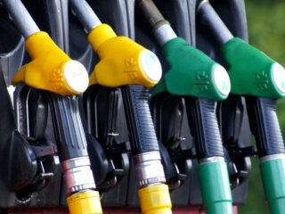 ENAP congela precios de gasolina y diésel en Chile a partir del 22 de mayo; solo el kerosene experimenta alza de $18.9 por litro