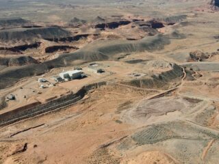 Trump Impulsa la Minería Estratégica: Aprueba Rápidamente Proyecto de Uranio y Vanadio en Utah