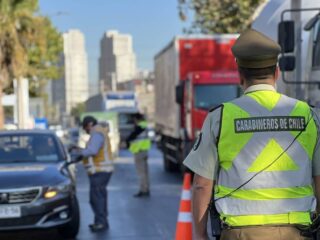 Restricción Vehicular 2025 en Santiago: Descubre qué Autos no Pueden Circular Hoy