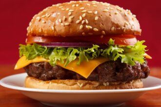 Celebra el Día de la Hamburguesa en Chile: Descuentos y Promociones Exclusivas el 28 de Mayo