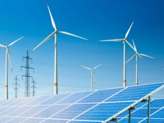 Cancelación de US$ 14.000 millones en energía limpia en EE.UU. provoca pérdida de 10.000 empleos y pone en riesgo proyectos futuros