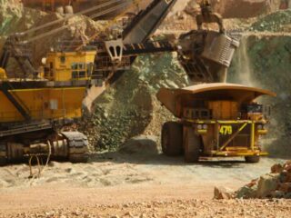 Empresa suiza demanda a Codelco por fallido negocio y exige millonaria indemnización