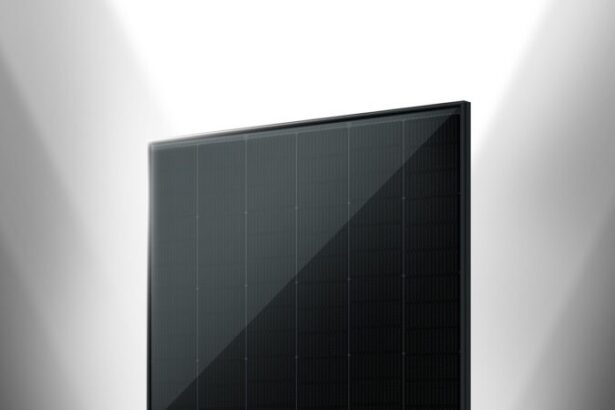 Trinasolar desarrolla el primer módulo tándem de más de 800W del mundo, marcando el inicio de una nueva era