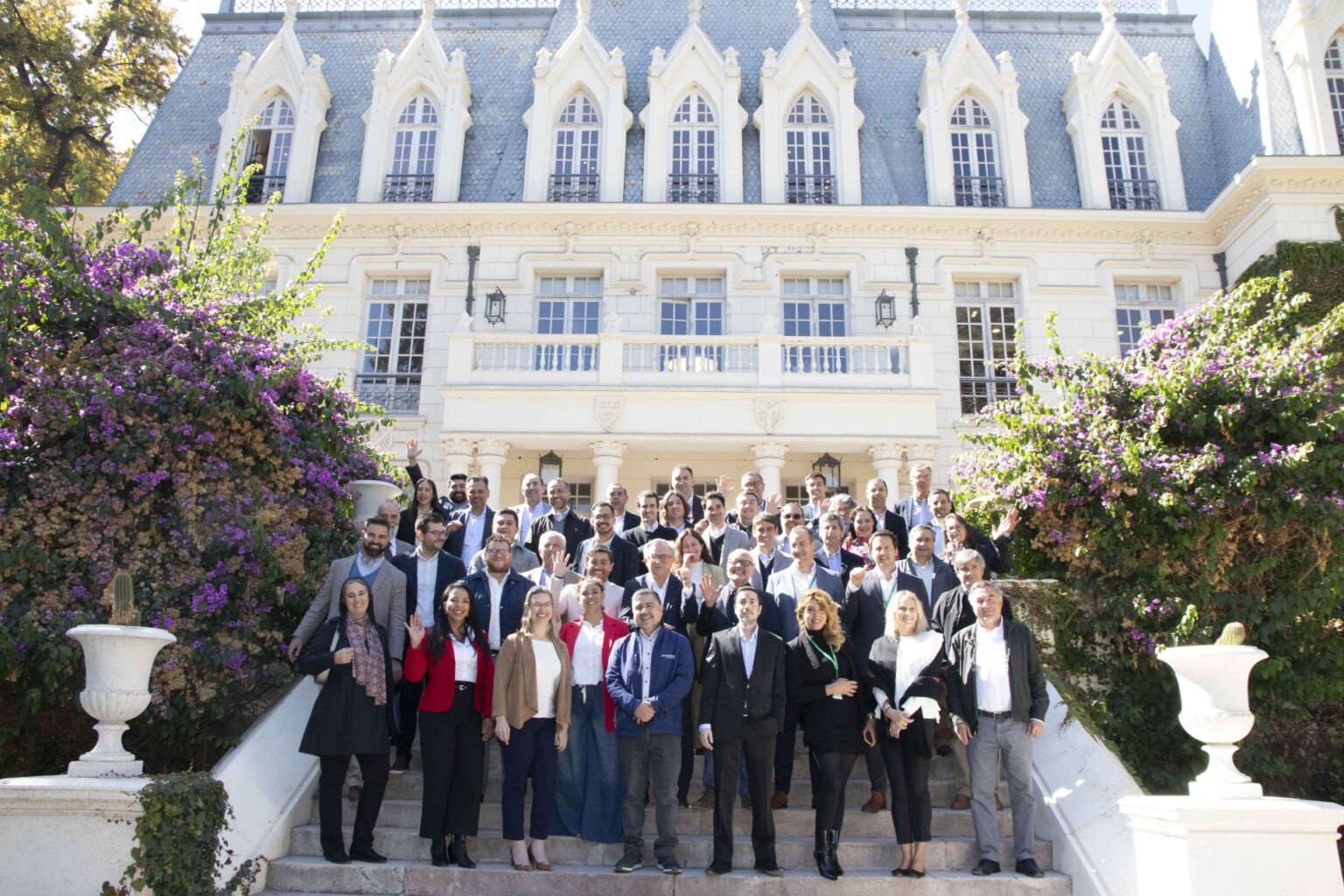 Legrand reúne a los líderes de los principales distribuidores de materiales eléctricos en un primer gran encuentro 2025