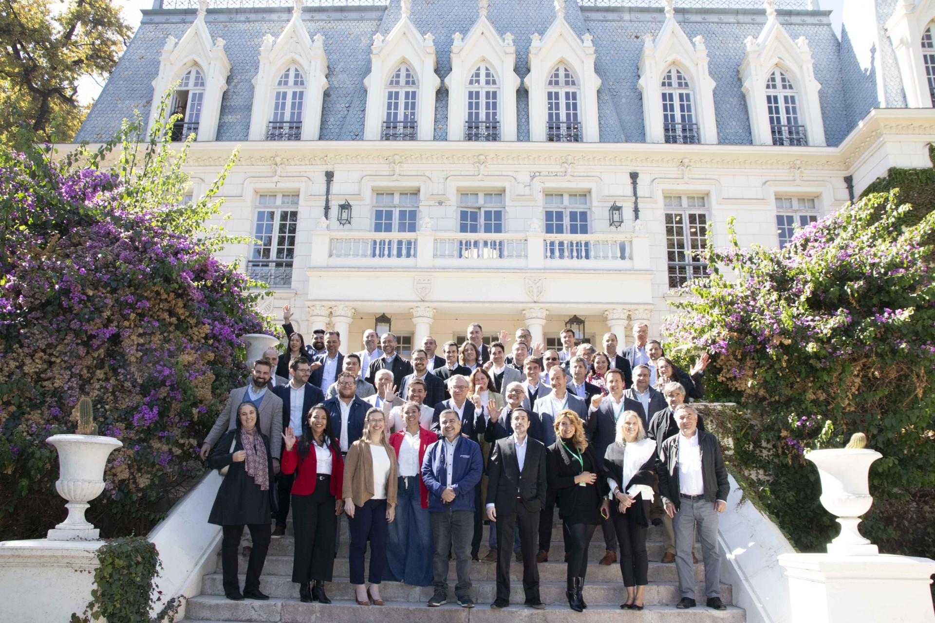 Legrand reúne a los líderes de los principales distribuidores de materiales eléctricos en un primer gran encuentro 2025