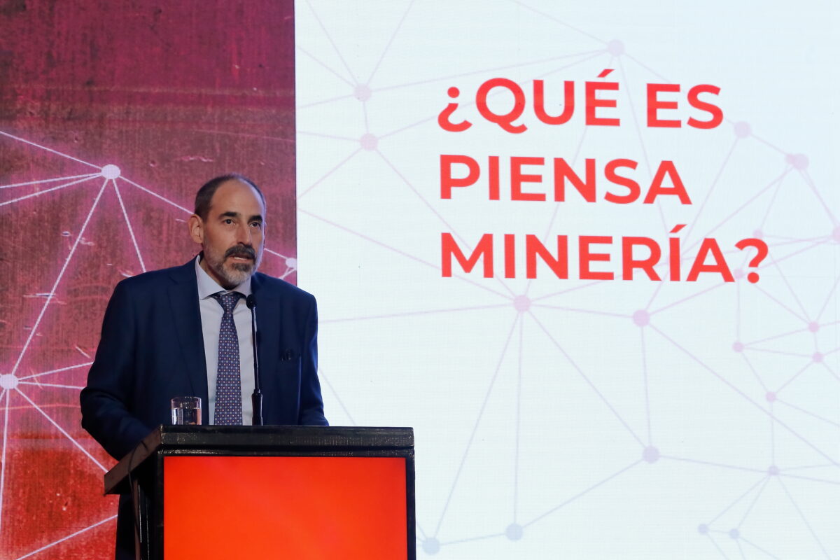 Codelco reconoce a investigadores(as) que enfrentarán con innovación los desafíos de la industria Codelco reconoce a investigadores(as) que enfrentarán con innovación los desafíos de la industria