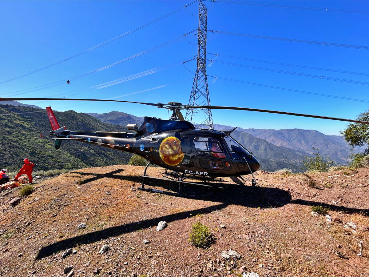 Helicópteros: aliados estratégicos y eficientes en la construcción de redes eléctricas en zonas de difícil acceso  