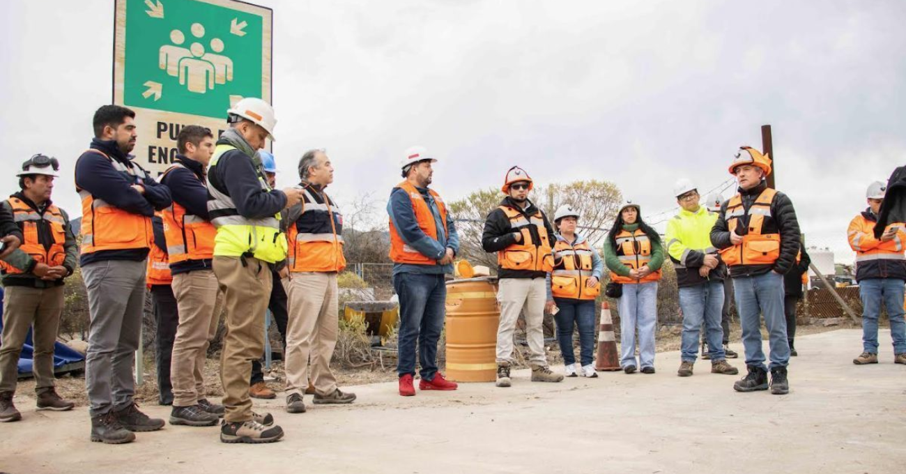 Teniente y autoridades simulan sismo en Embalse Colihues-Cauquenes