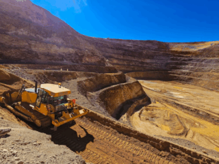 Tudor Gold firma un acuerdo definitivo para adquirir American Creek