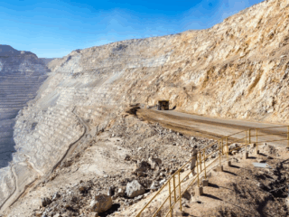 Minerales estratégicos en Chile: clave para la industria minera nacional