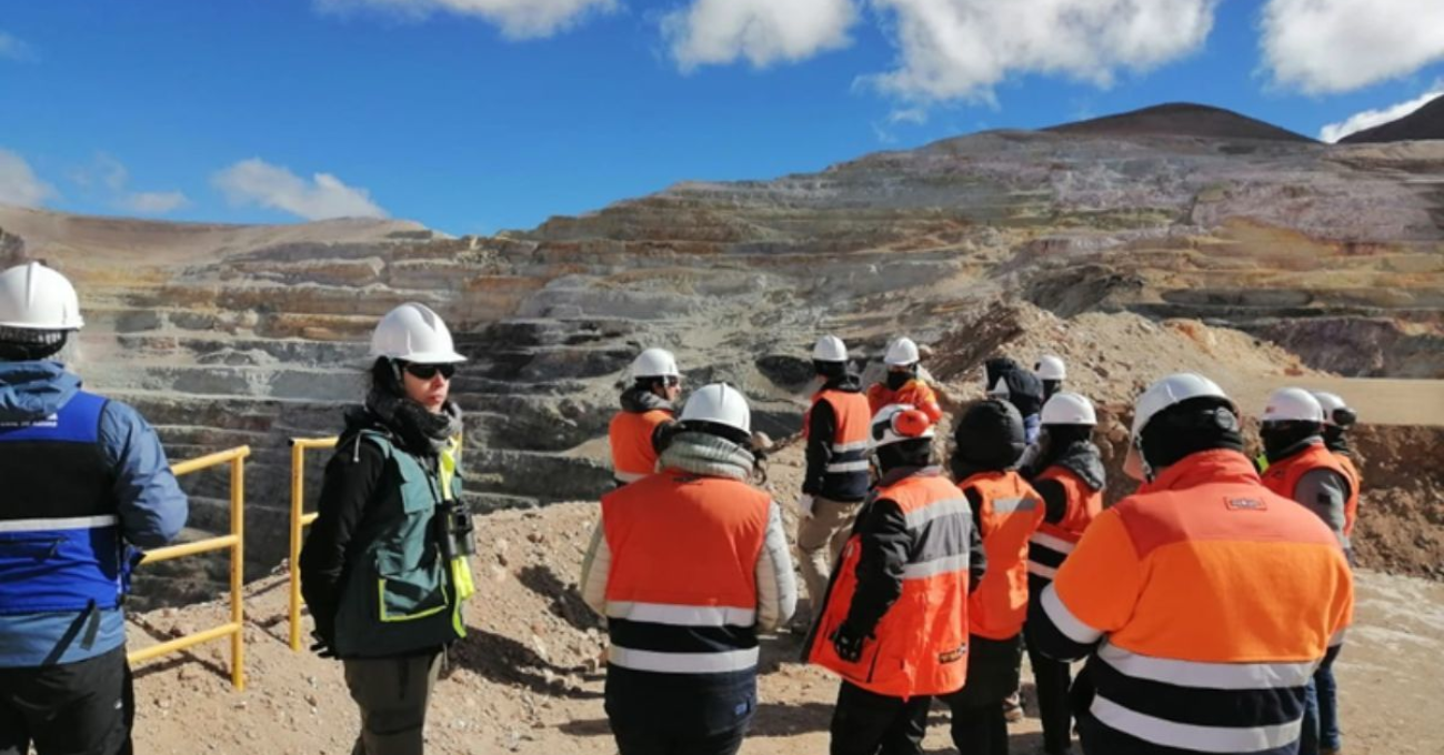 Salida técnica a terreno evalúa proyecto Vida Útil Faenas La Coipa