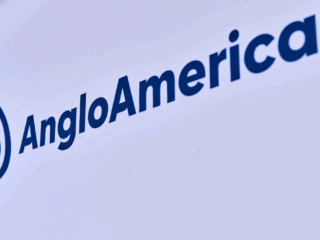 Anglo American pone en marcha inédito plan para cambiar más de 57 mil estufas a leña por calefactores no contaminantes en la Región Metropolitana