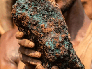 Congo prolonga la prohibición de exportar cobalto: Impacto en el mercado