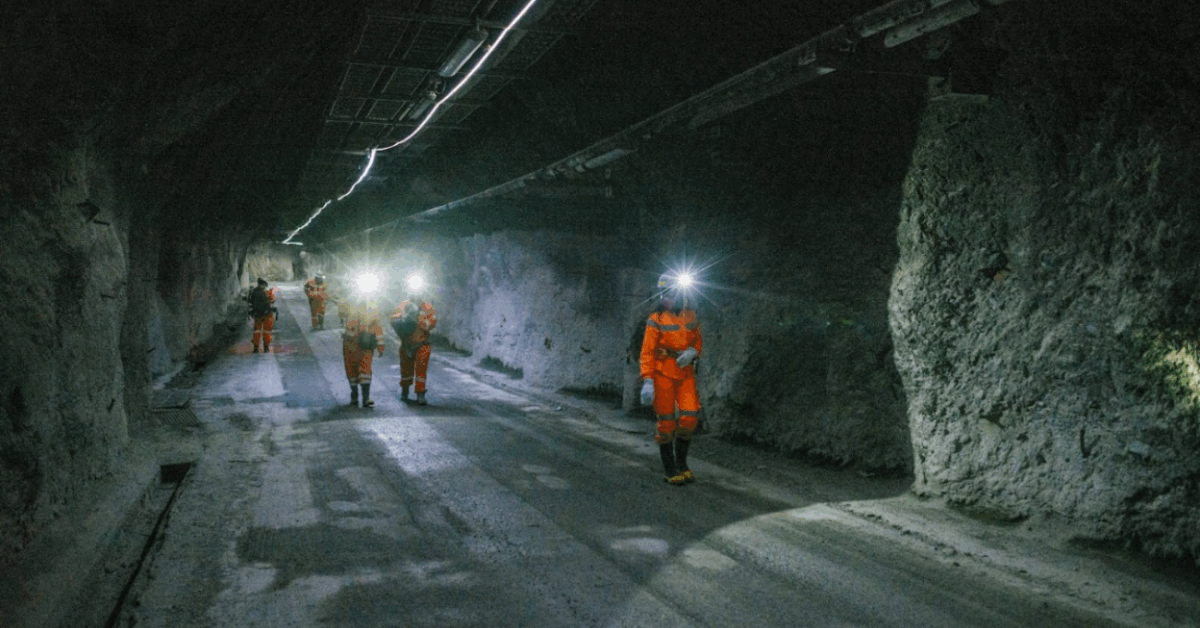 Codelco inaugura en El Teniente la Escuela de Minería de Altos Esfuerzos Codelco inaugura en El Teniente la Escuela de Minería de Altos Esfuerzos