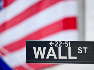 Wall Street sube con esperanzas de recortes de tasas pese a Oriente Medio