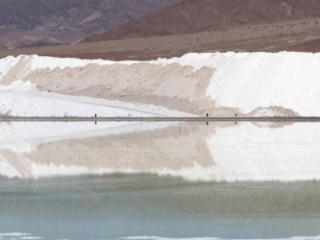 Sobre 80% de personas que saben de la alianza Codelco-SQM para el litio, la apoyan