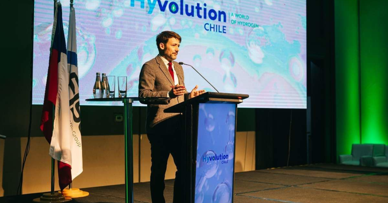 Ministro Pardow lidera Hyvolution: camino hacia economía sostenible en Chile