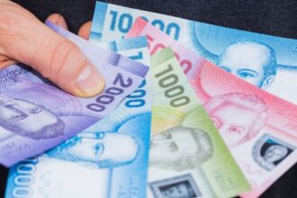 Beneficio de $73 mil automático para mayores de 24 años en Chile