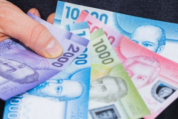 Beneficio de $73 mil automático para mayores de 24 años en Chile