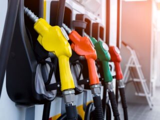 ¿Qué combustible bajó este jueves 12 de junio? Revisa aquí el precio actualizado de las bencinas en Chile