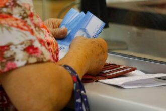 Gobierno entrega pensión especial a mayores de 55 años: revisa si puedes acceder al beneficio