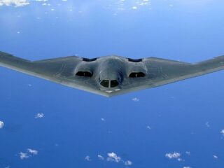 Así es el letal B-2 Spirit: el bombardero invisible que usó EE.UU. contra objetivos nucleares en Irán