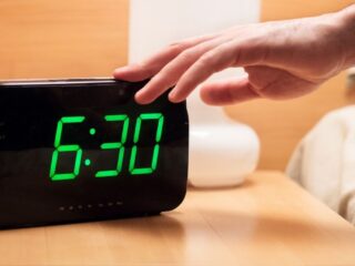 Cambio de hora en Chile 2025: ¿Cuándo adelantar los relojes para el horario de verano?