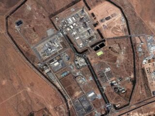 Tensiones en Oriente Medio: Irán mantiene uranio enriquecido tras ataques
